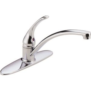 Single-Handle Standard Kitchen Faucet in Chrome