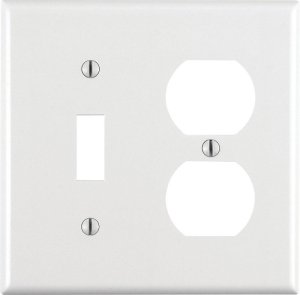 White 2 gang Thermoset Plastic Duplex/Toggle Wall Plate