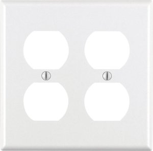 White 2 gang Thermoset Plastic Duplex Outlet Wall Plate