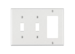 White 3 gang Thermoset Plastic GFCI/Rocker/Toggle Wall P