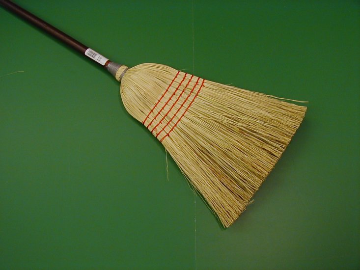 CLEAN SWEEP BROOM